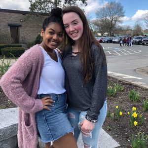 Meet your Posher, Abby